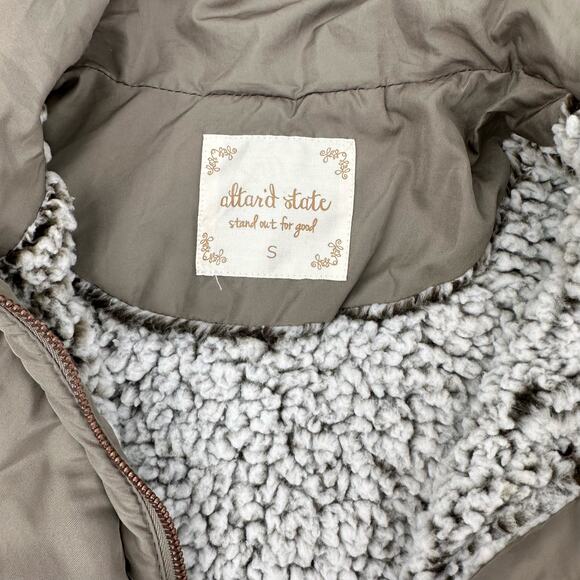 Altar’d State Jacket Fleece Lined Women’s Small Fleece Puffer Coat Green Zip-Up - Picture 8 of 12